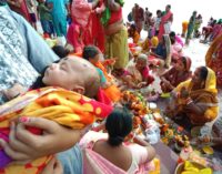 Devotees Throng Gangaghats with Fervor for Jivitputrika Vrat – Mothers Fast for Longevity of Sons